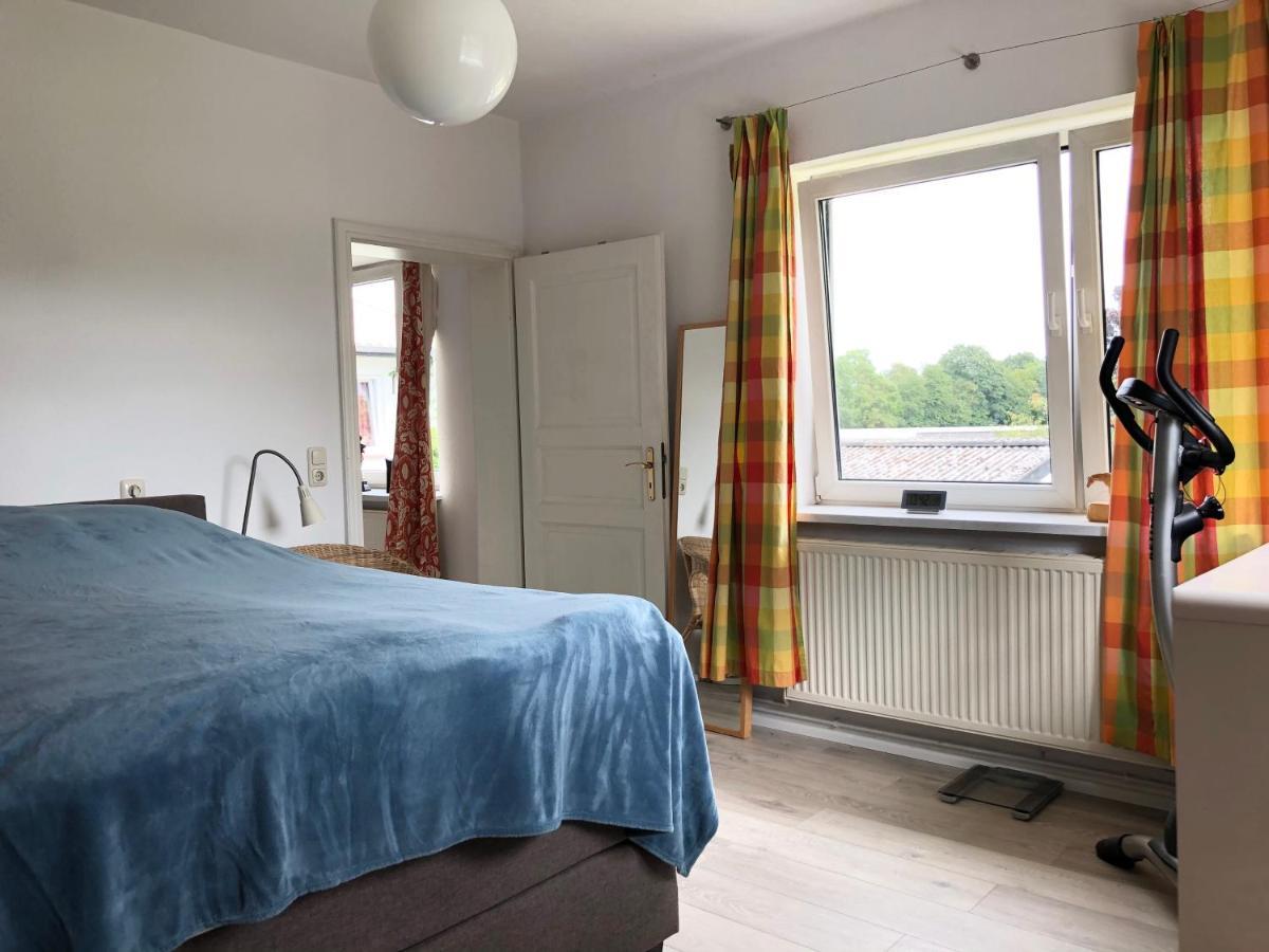Strandnahe 3Z-Ferienwohnung Kiel Exterior photo